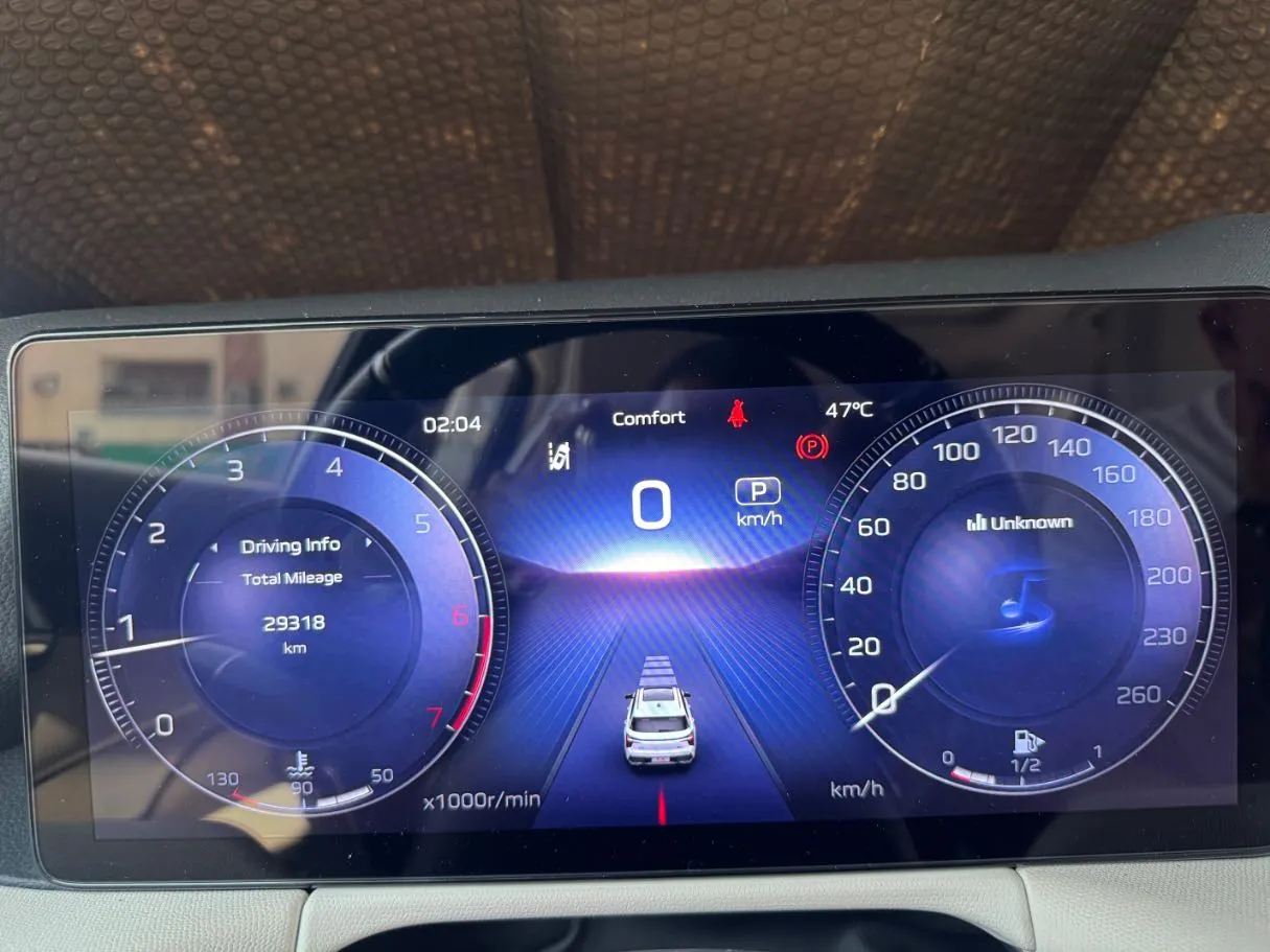 Car image 17