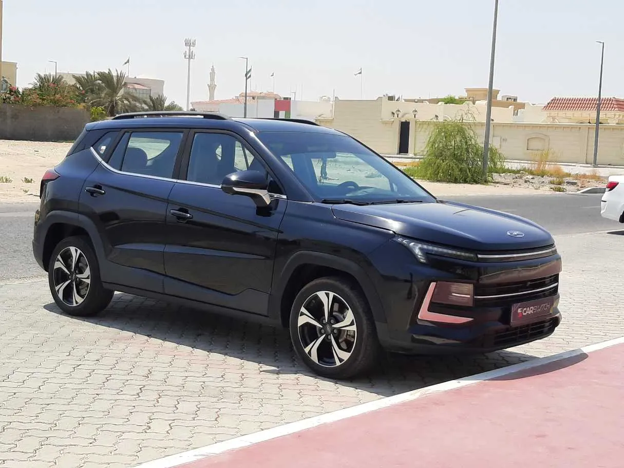 Car image 3