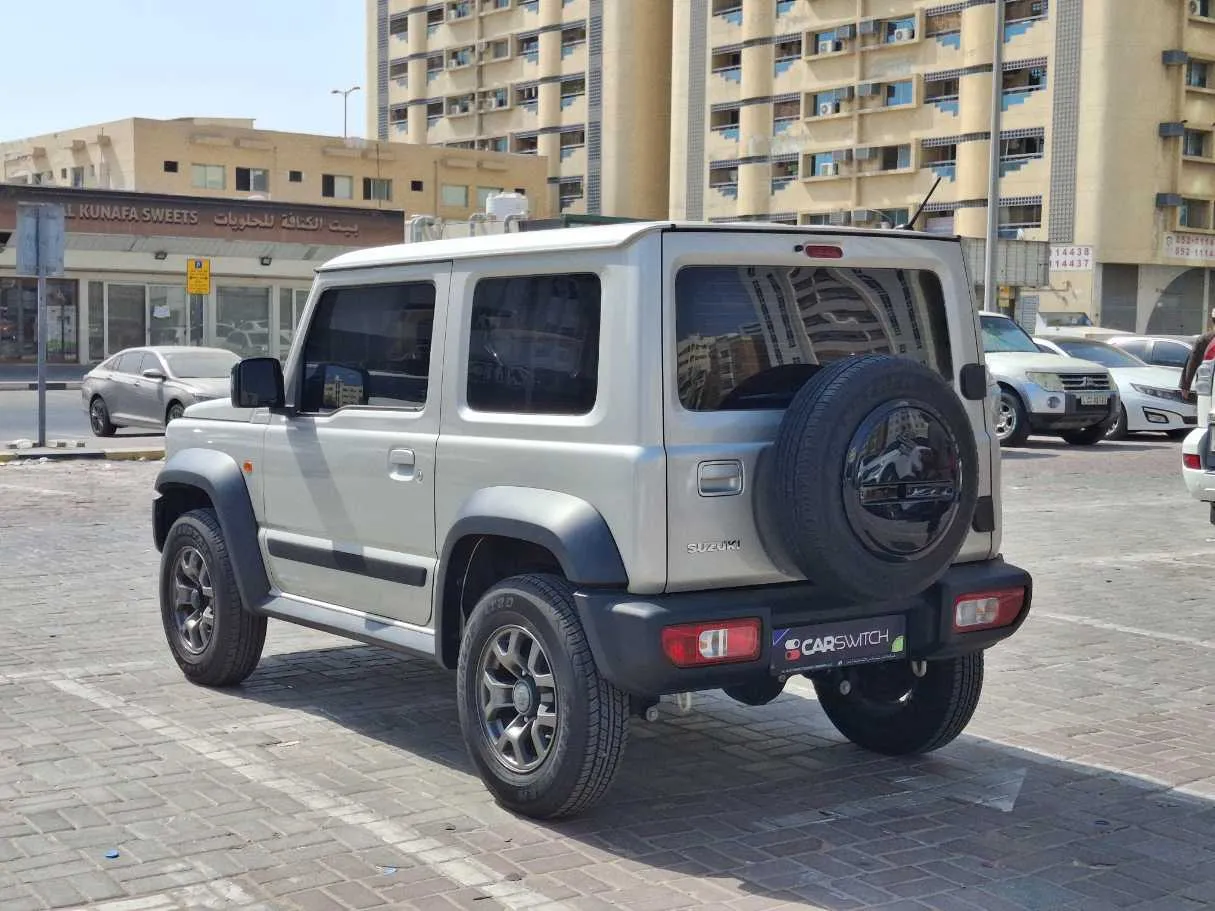 Car image 7