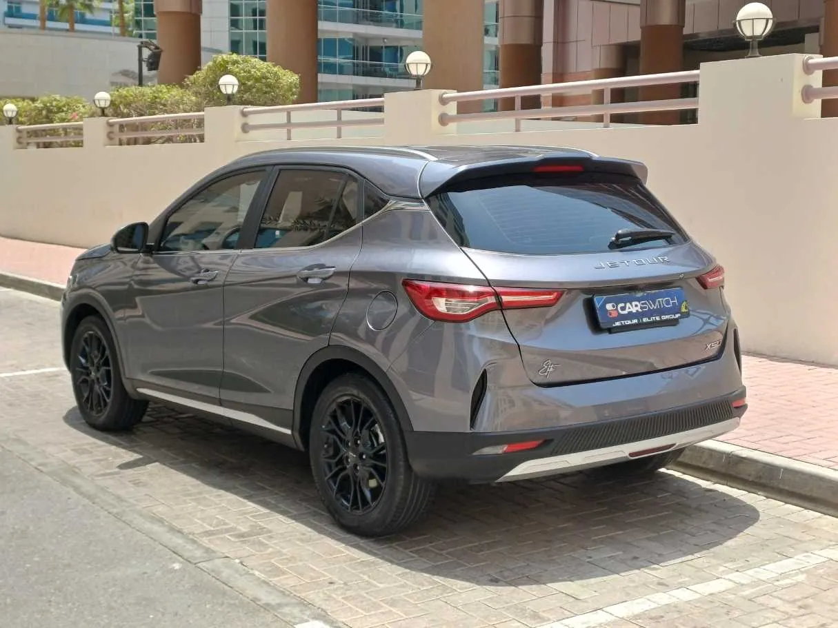 Car image 7