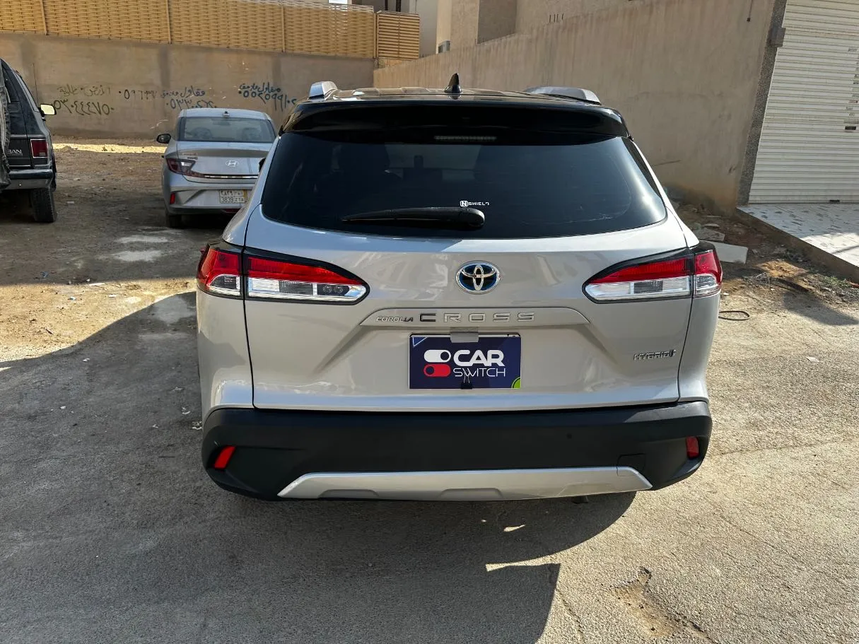 Car image 6