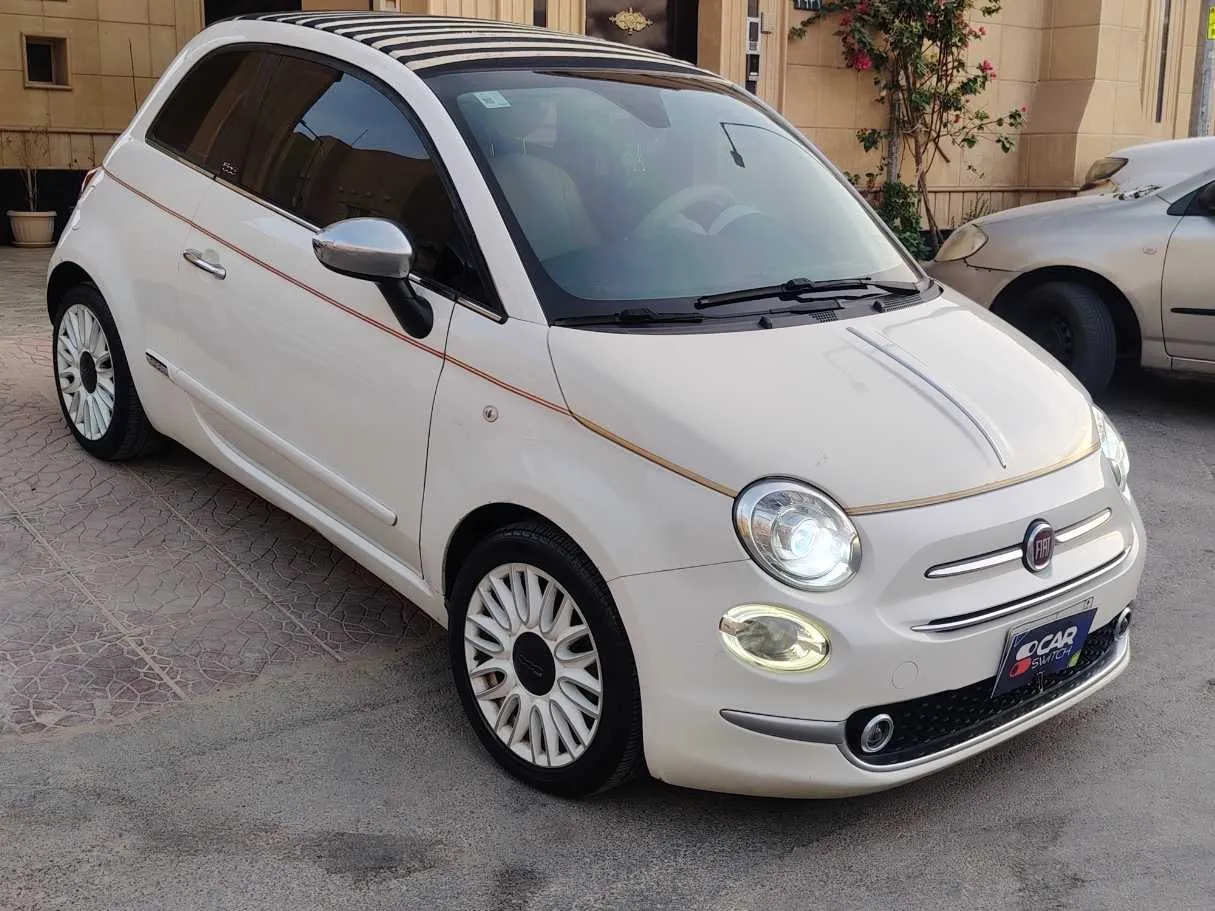Car image 3