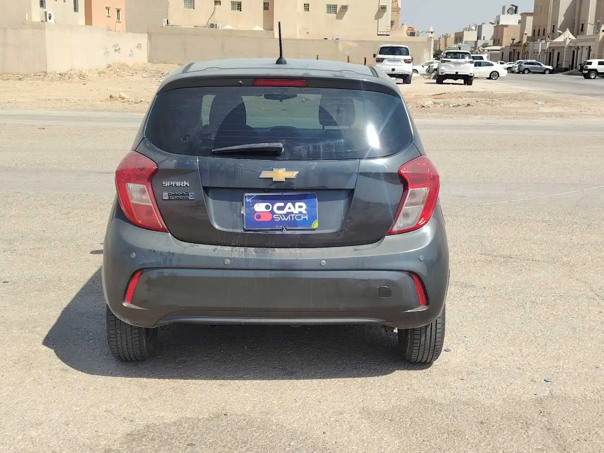 Car image 6