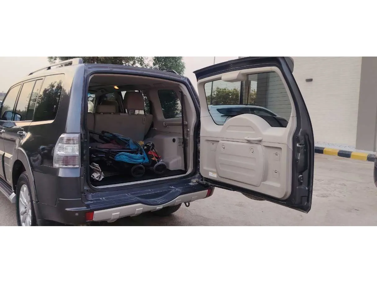 Car image 21