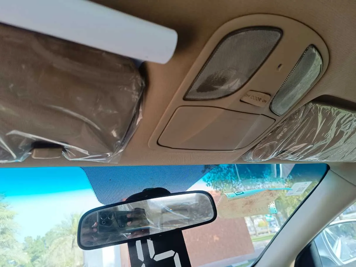 Car image 25