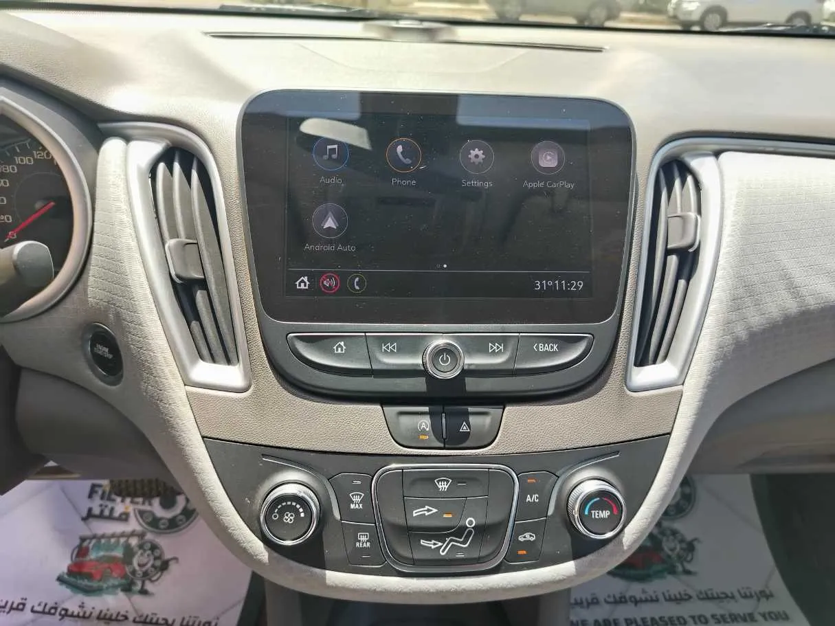 Car image 24