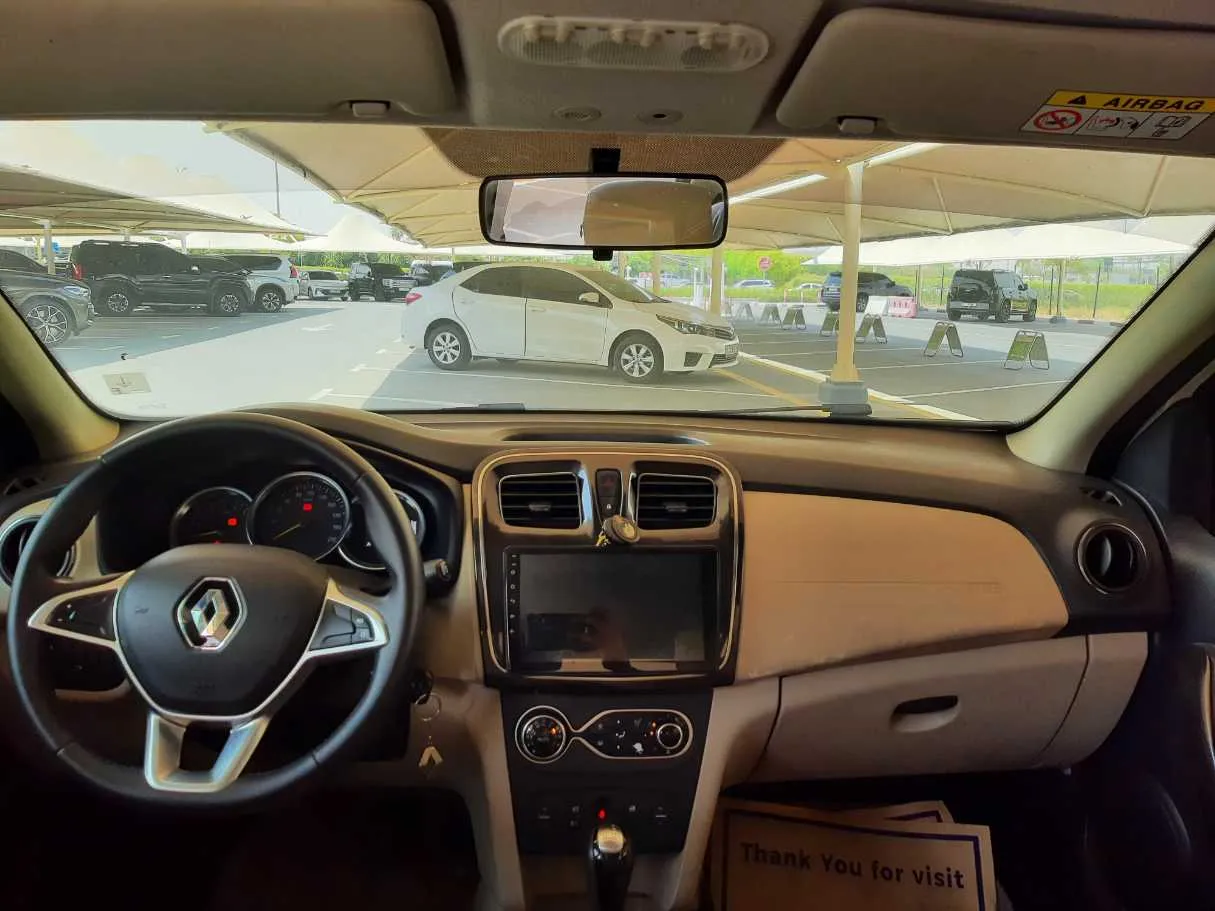 Car image 16