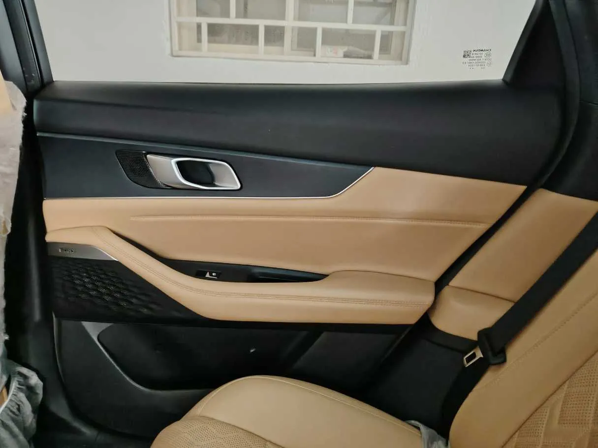 Car image 45