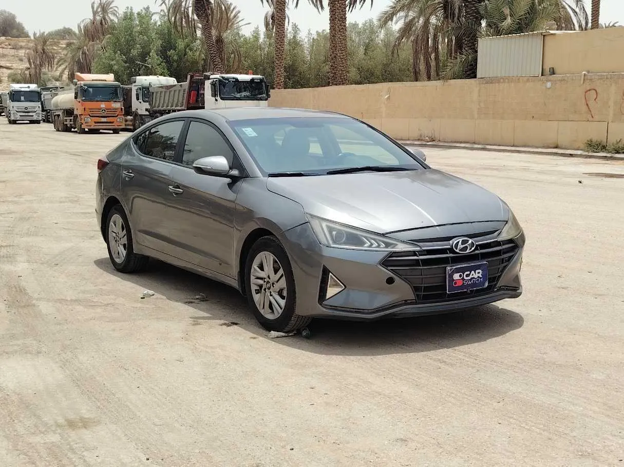 Car image 3