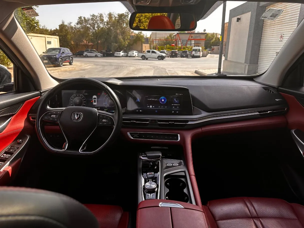 Car image 17