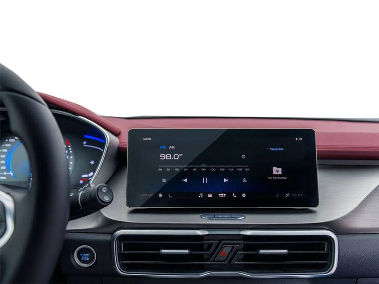 Car image 10