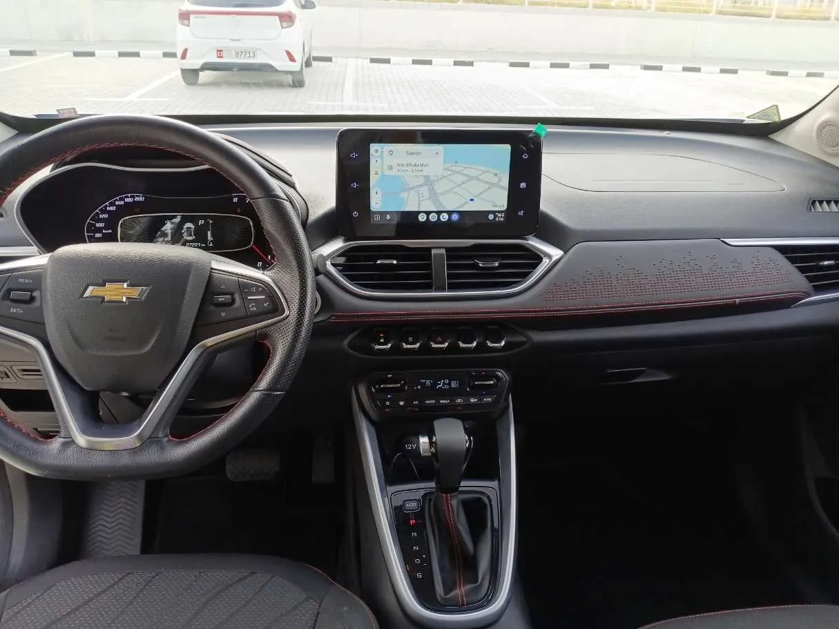 Car image 15
