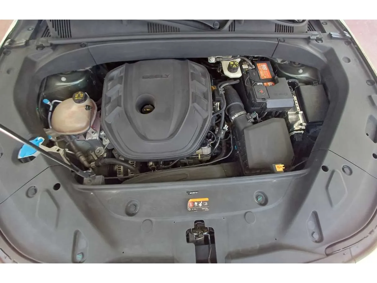 Car image 20