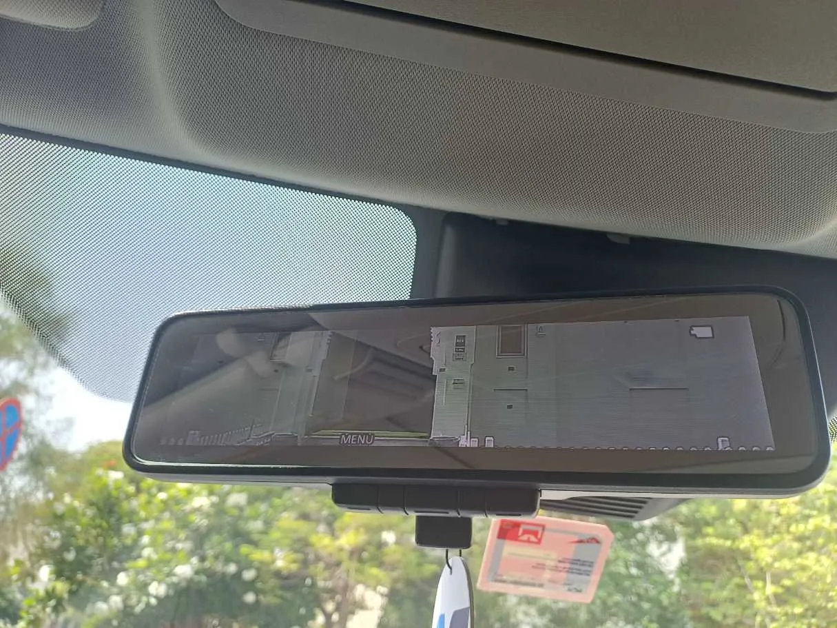 Car image 22