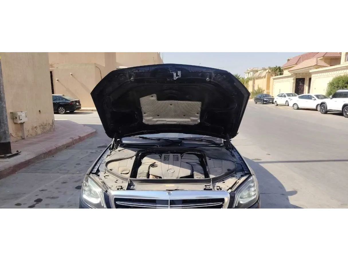 Car image 30