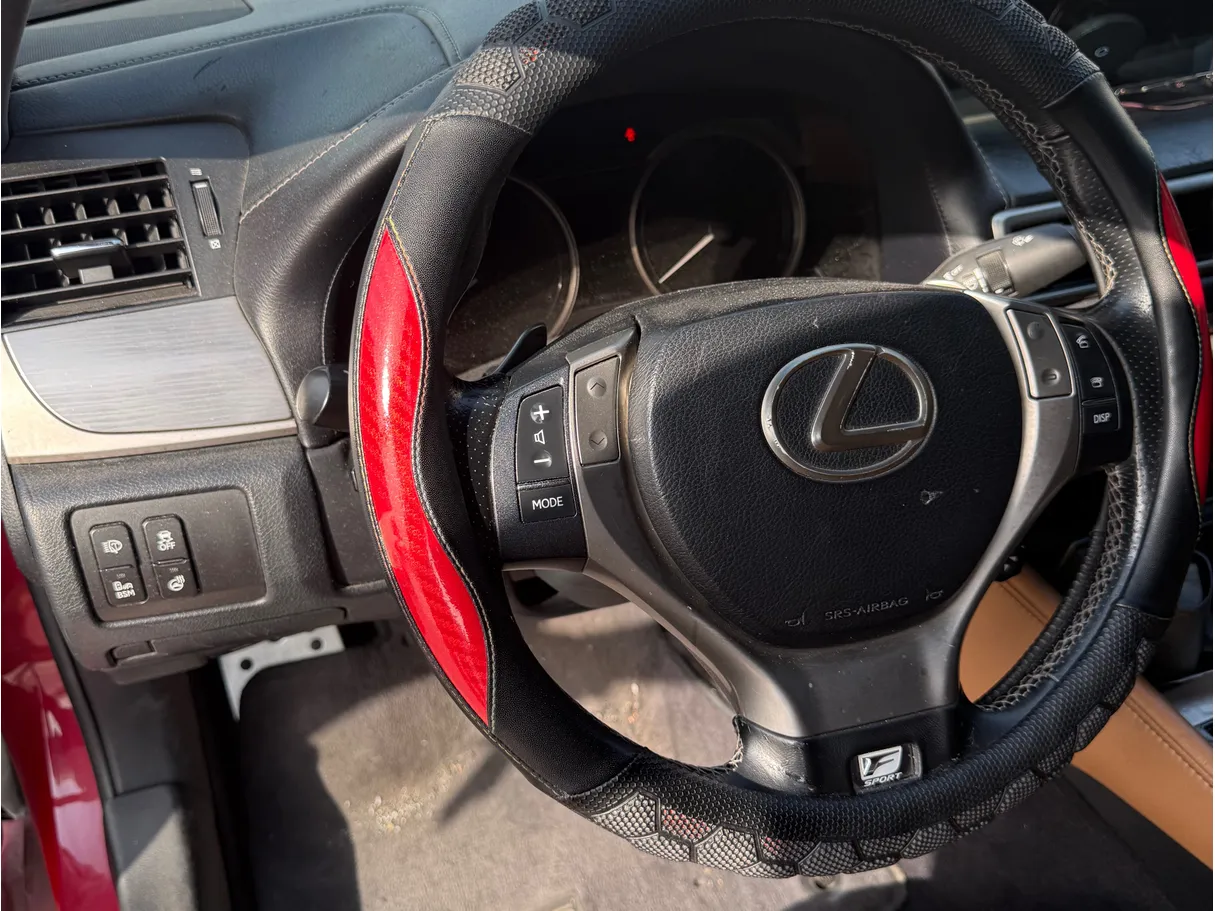 Car image 7