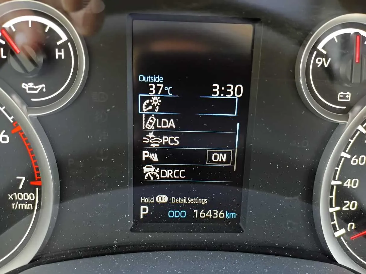 Car image 21