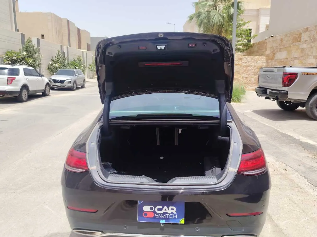 Car image 23