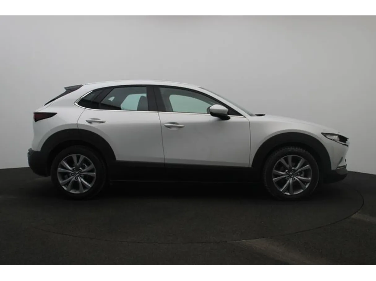 Car image 13