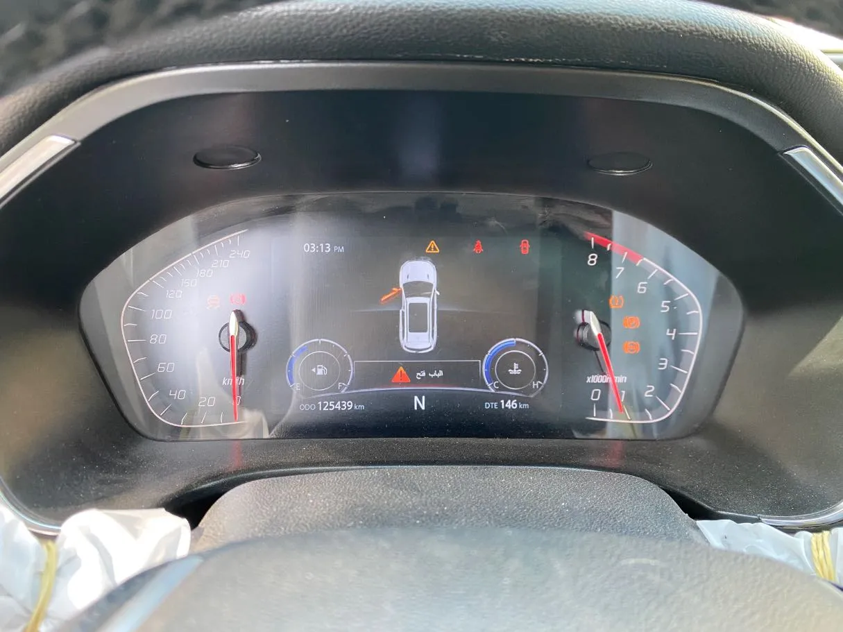 Car image 19
