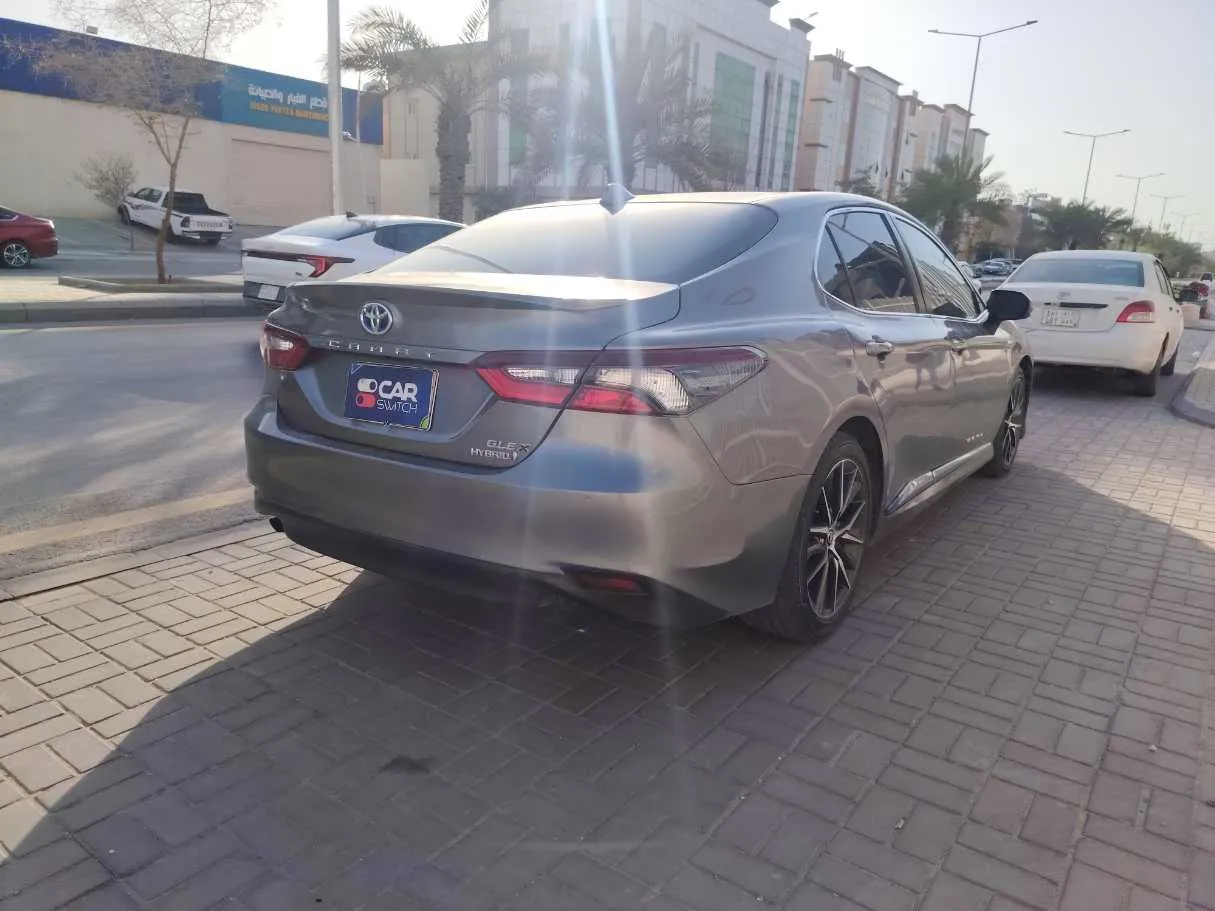 Car image 5