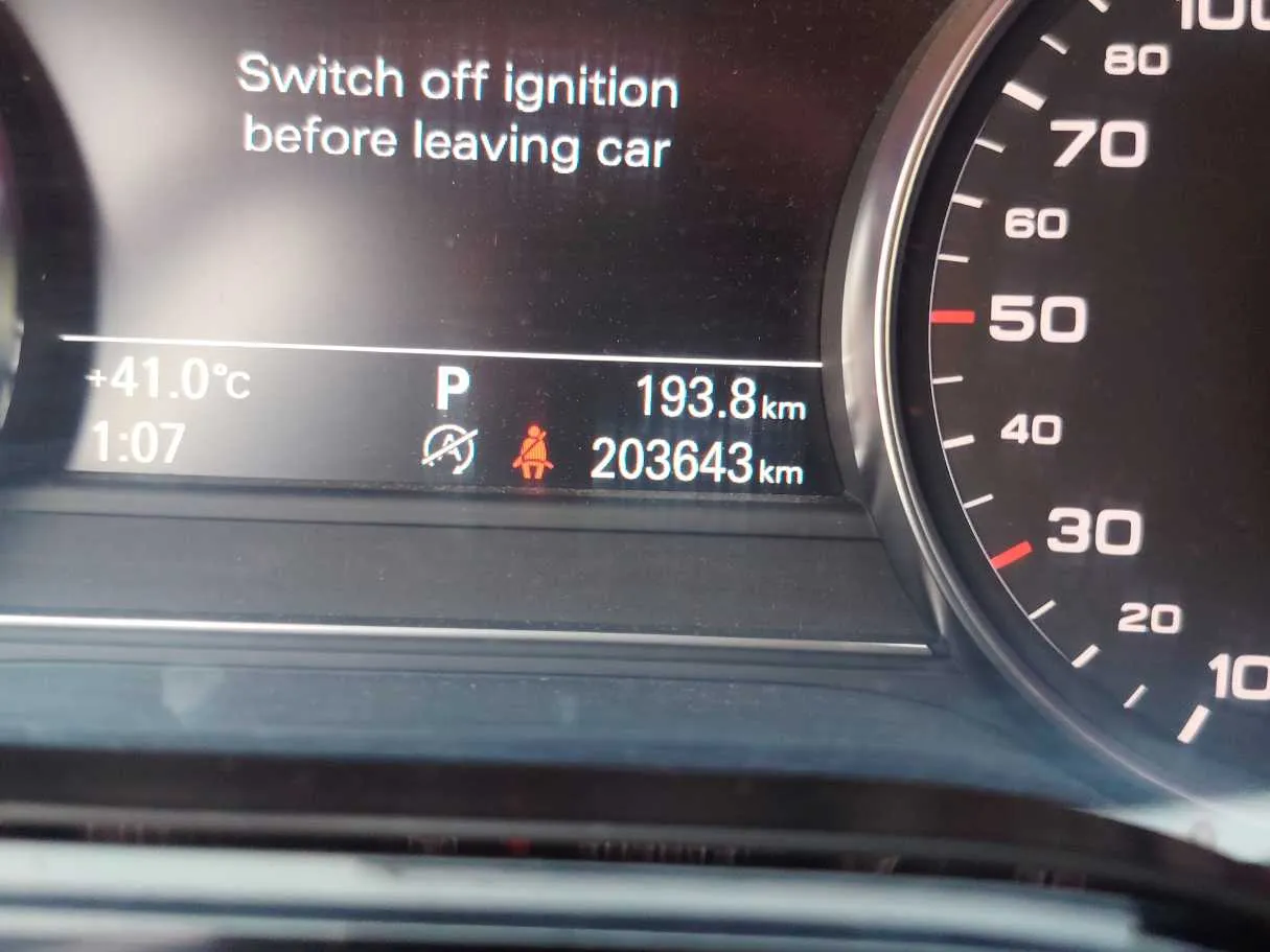Car image 26