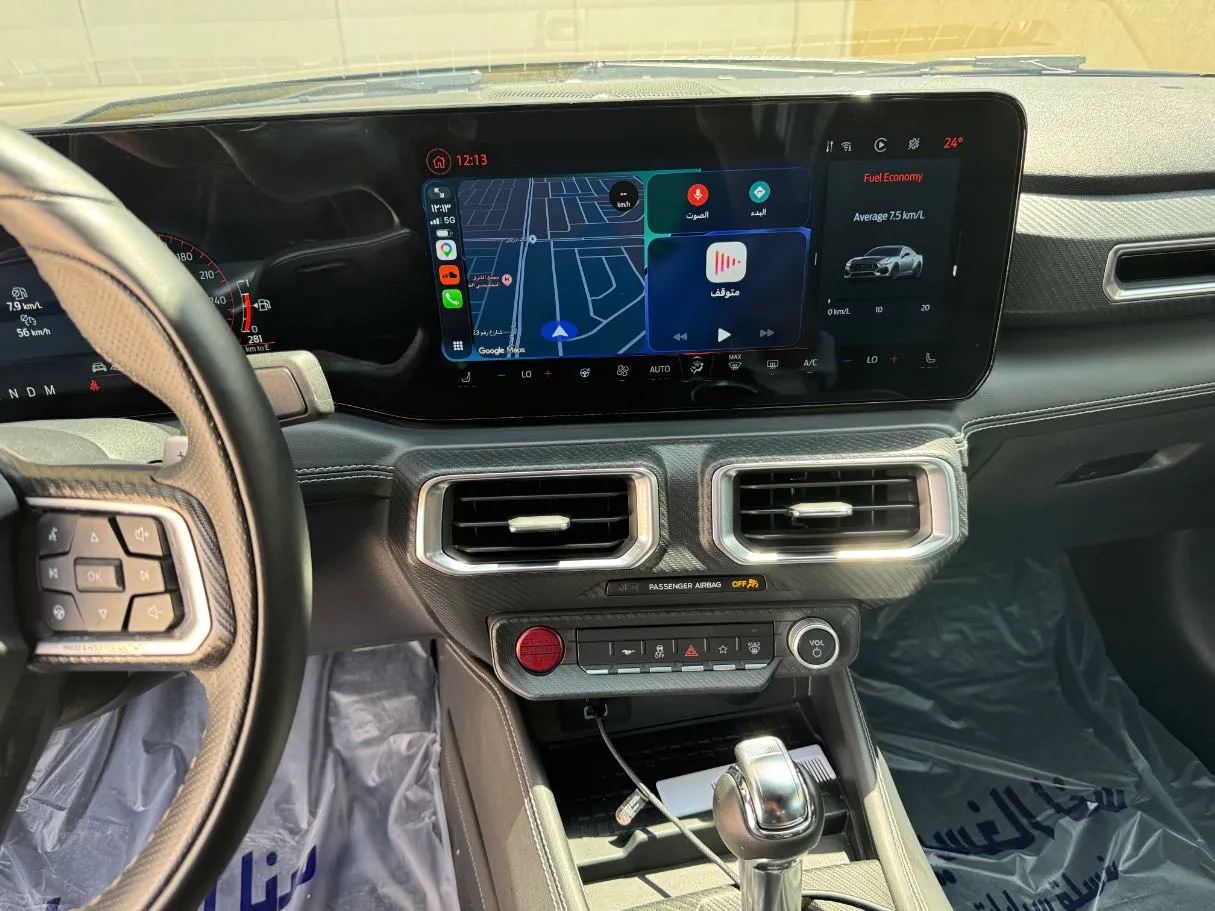 Car image 15