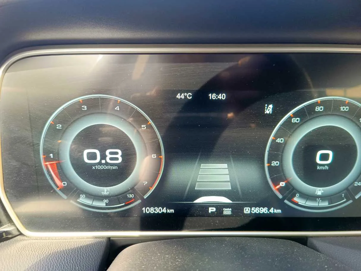 Car image 28