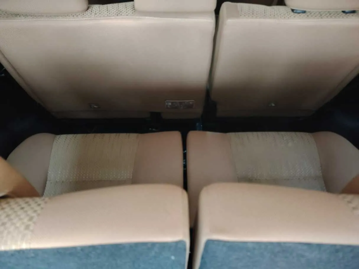 Car image 32