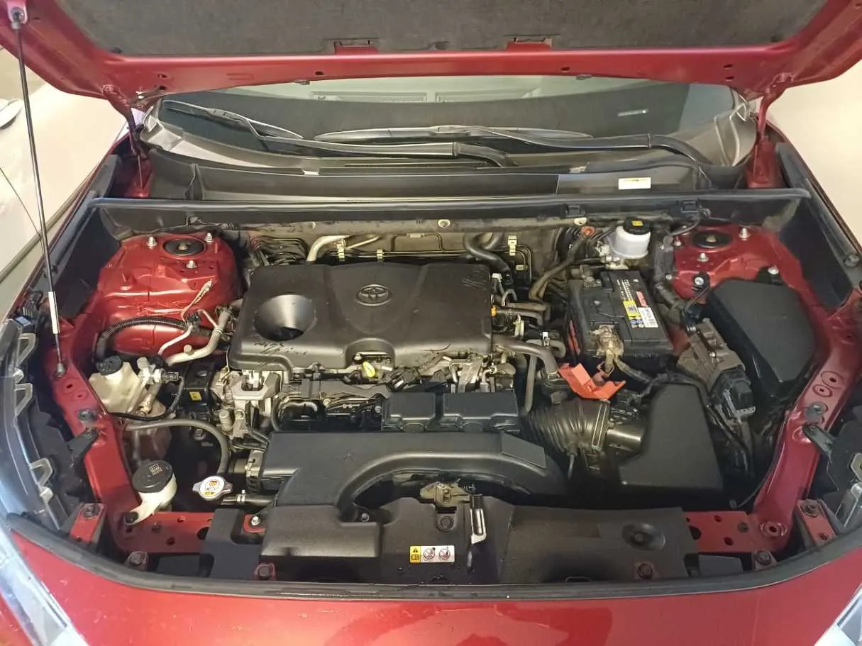 Car image 19