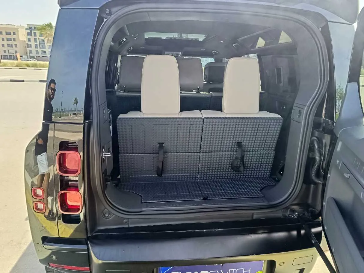 Car image 29