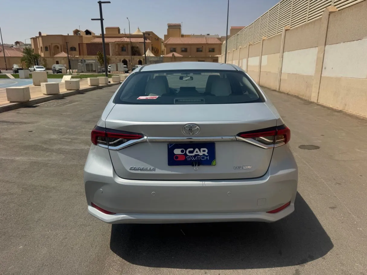 Car image 6