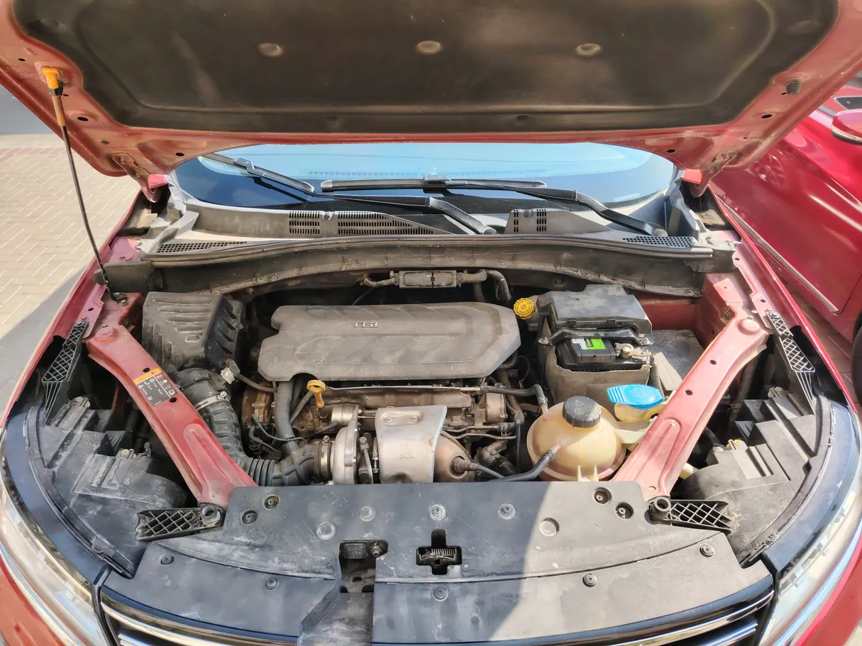 Car image 34