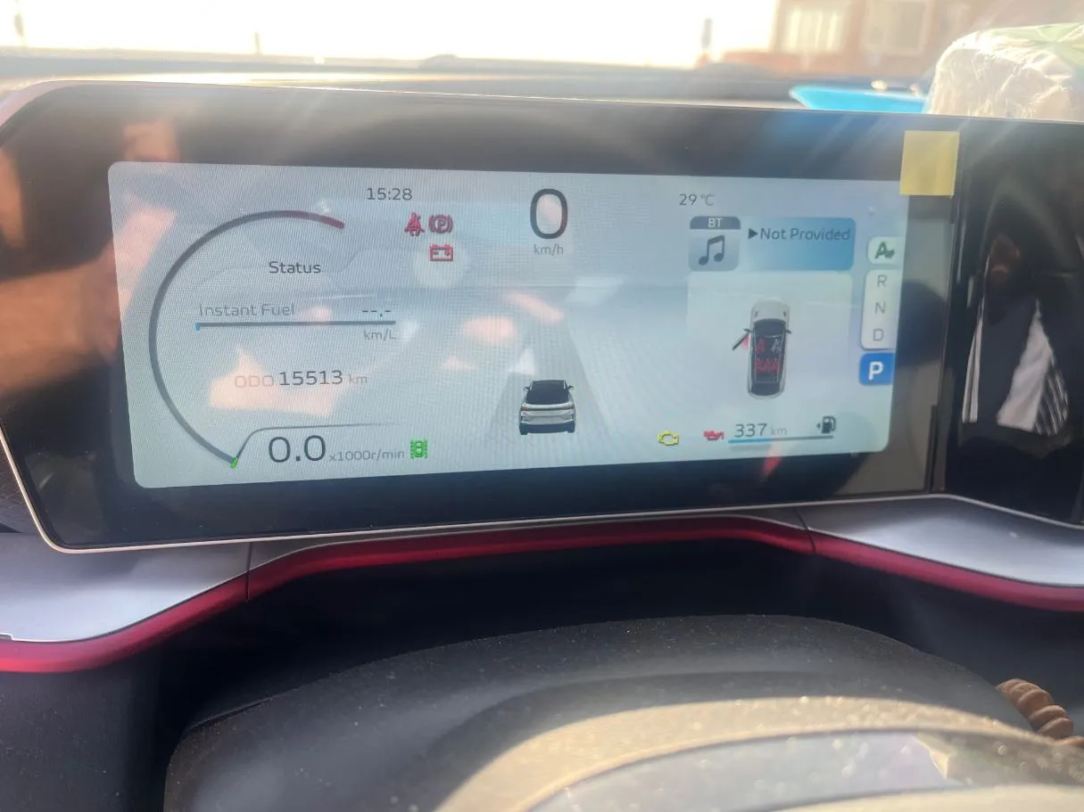 Car image 16