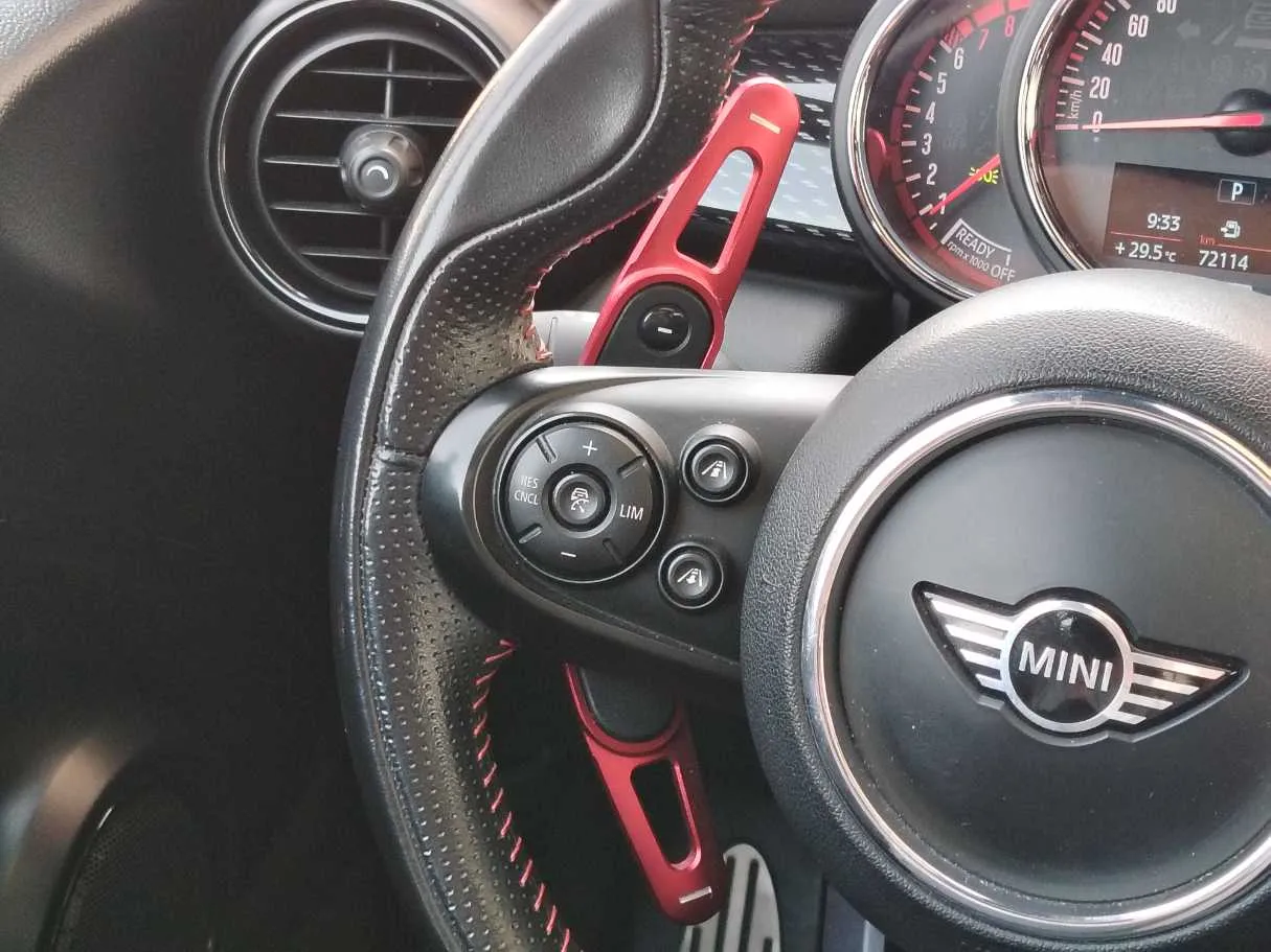 Car image 29