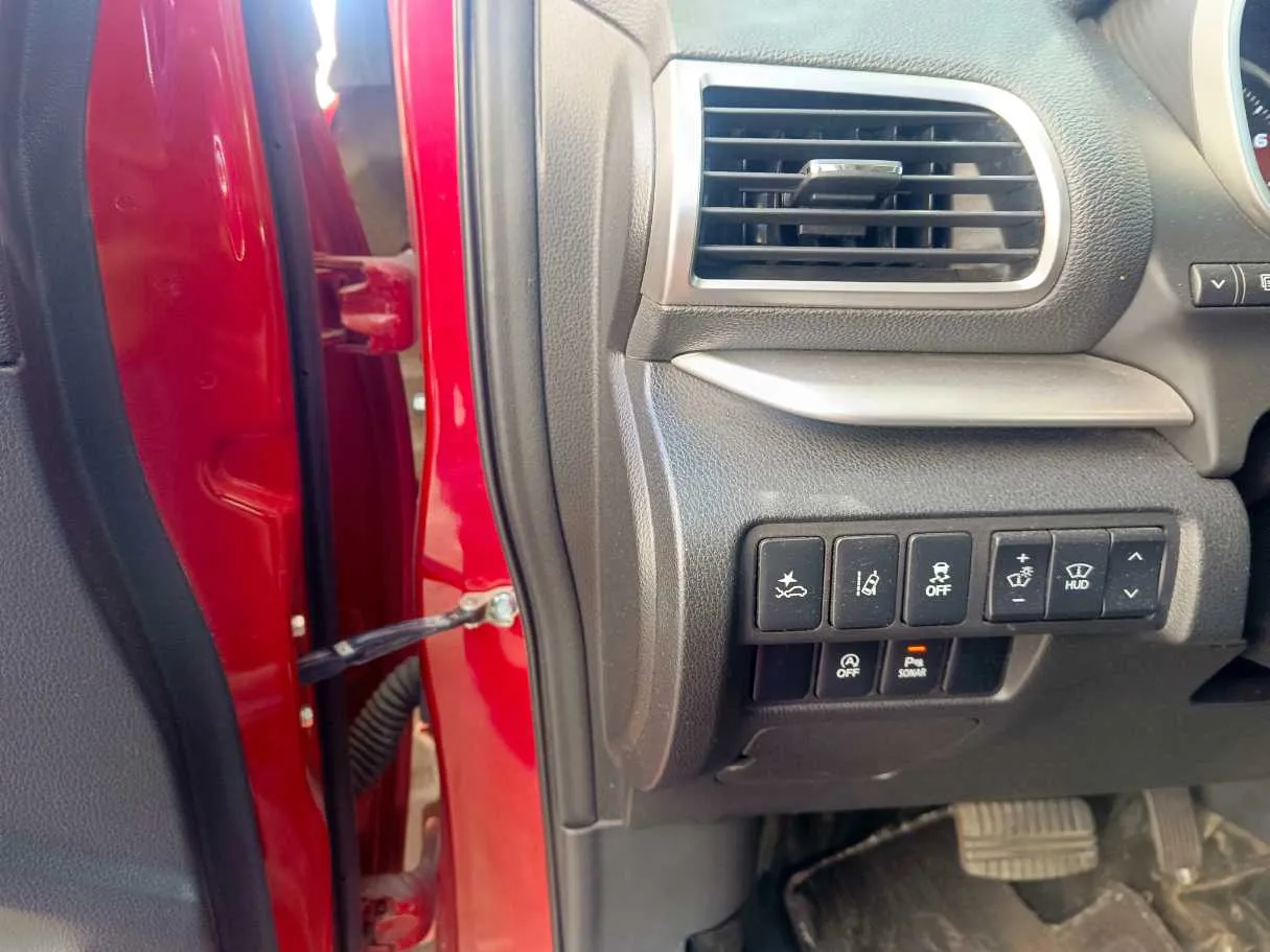 Car image 28