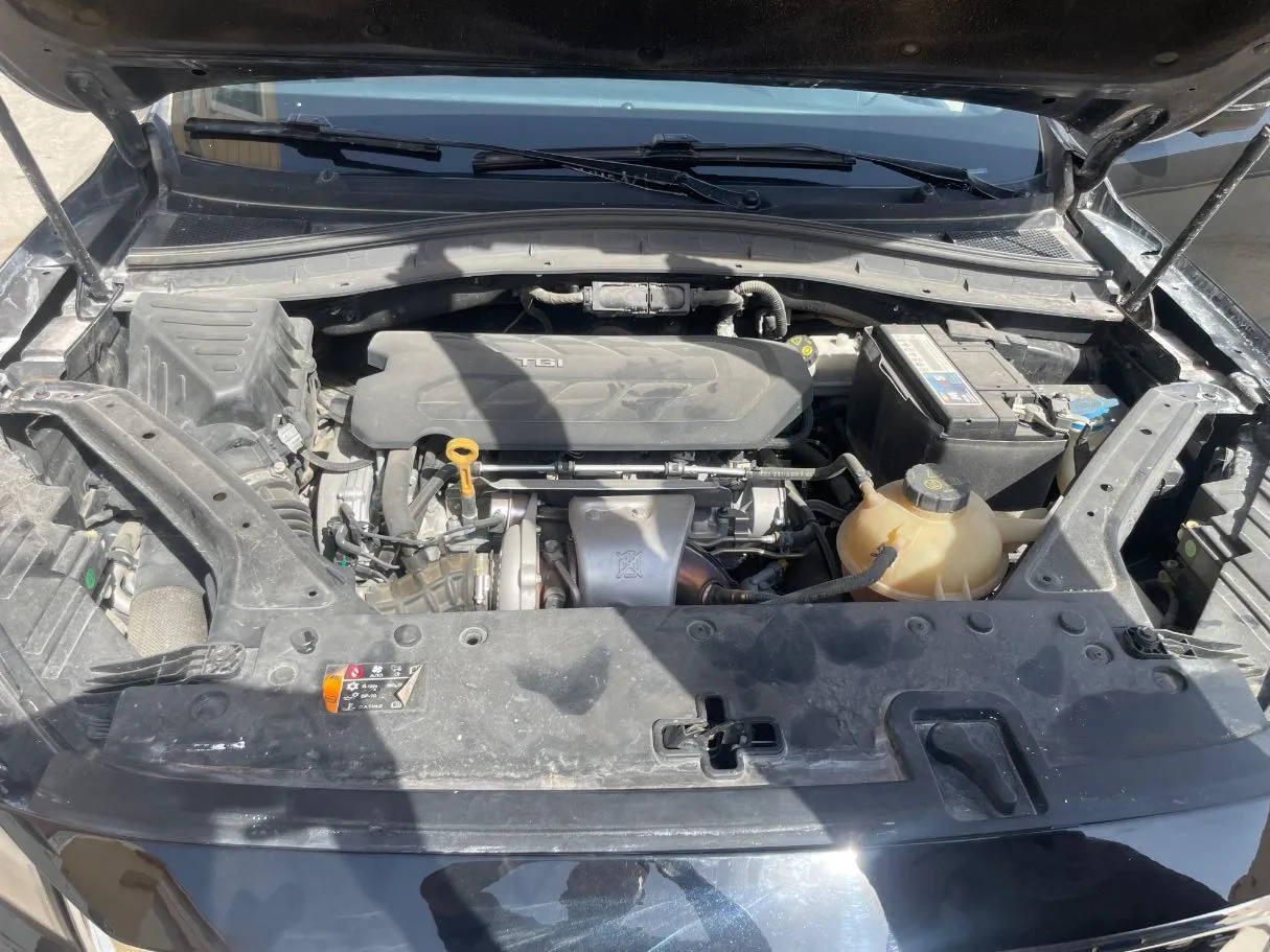 Car image 26