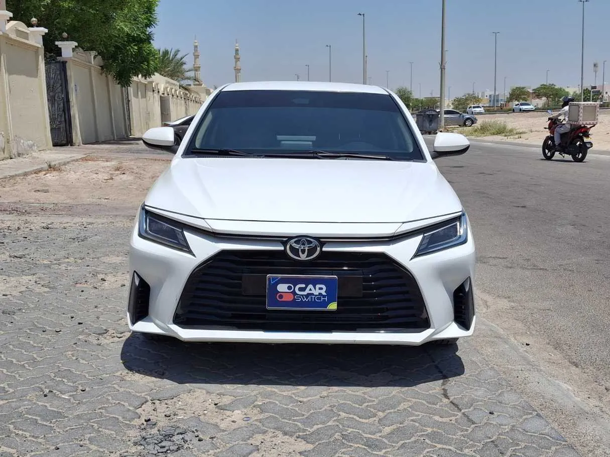 Car image 2