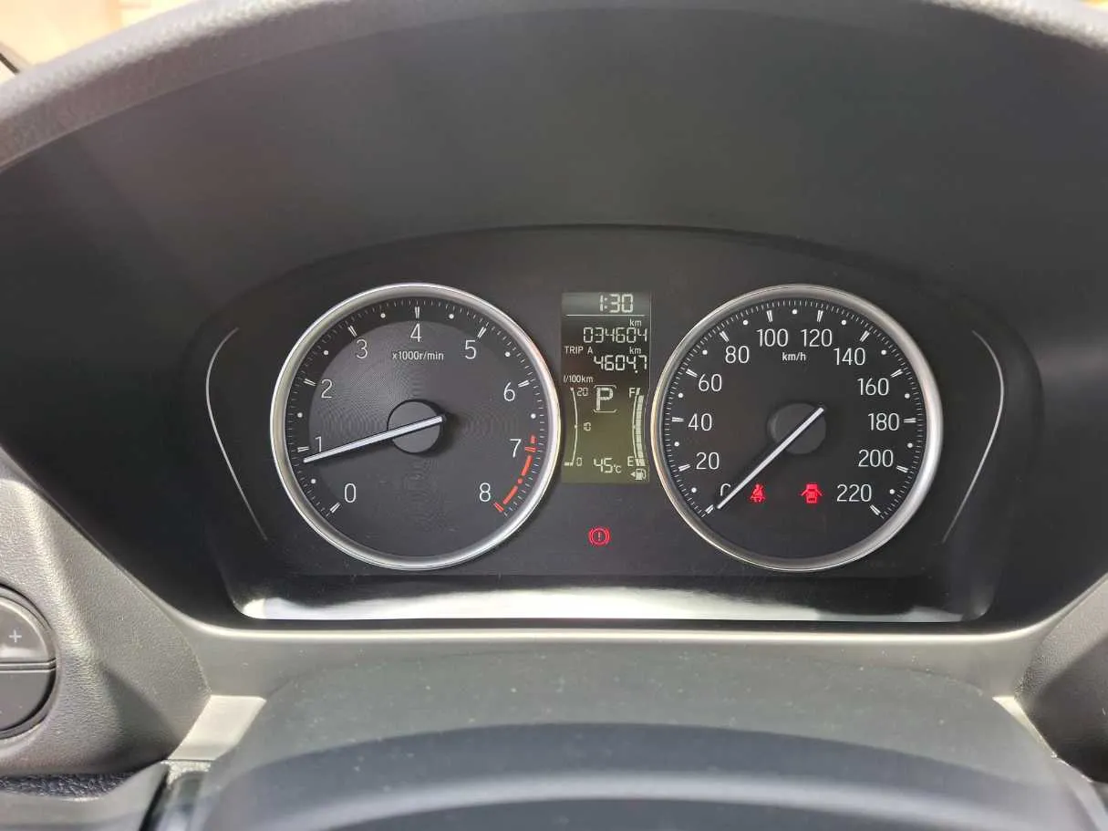 Car image 18