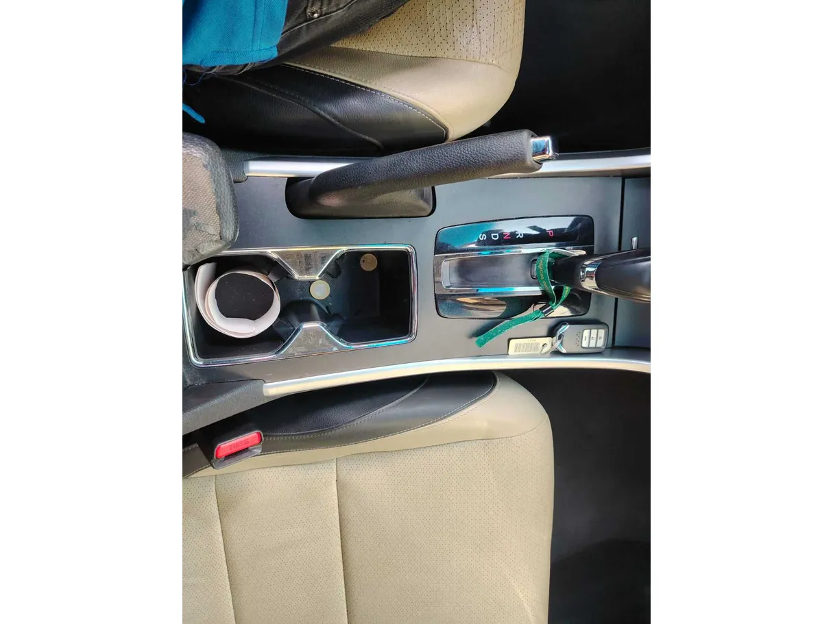 Car image 22