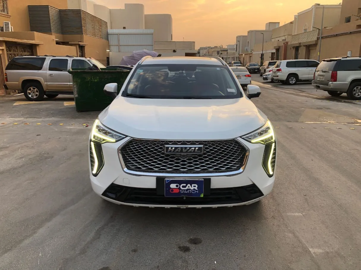 Car image 2