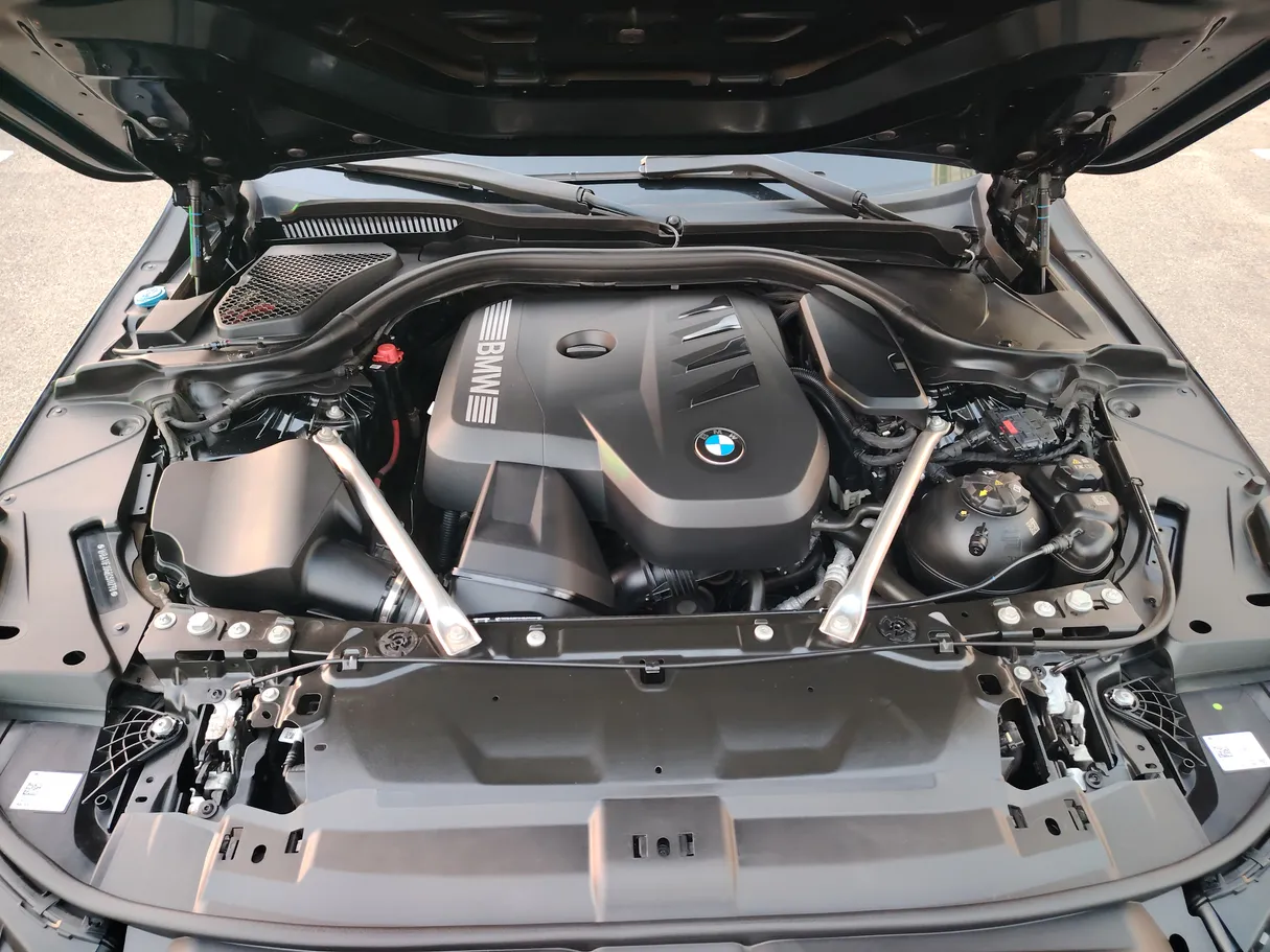 Car image 39