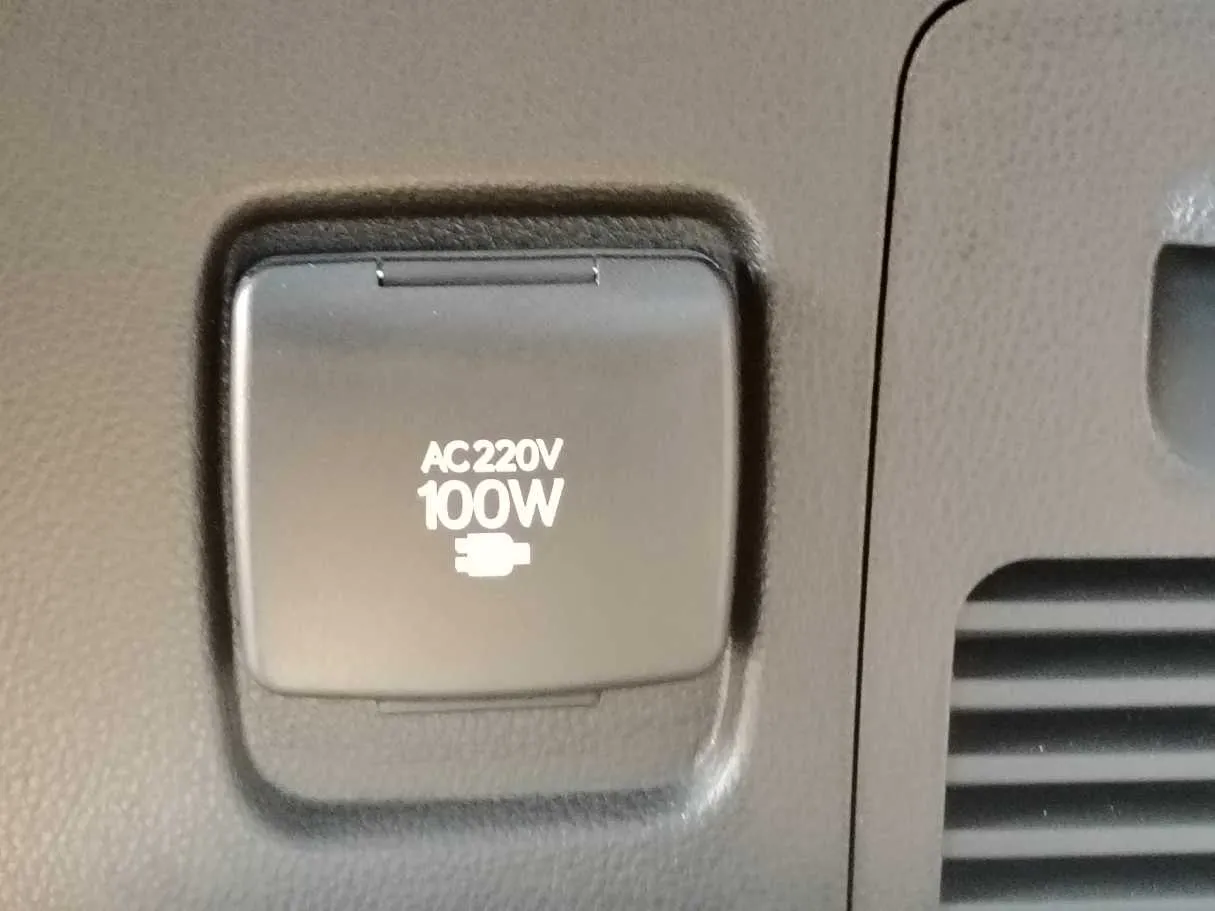 Car image 29