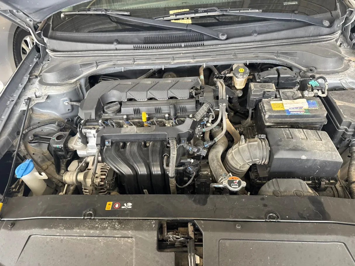 Car image 17