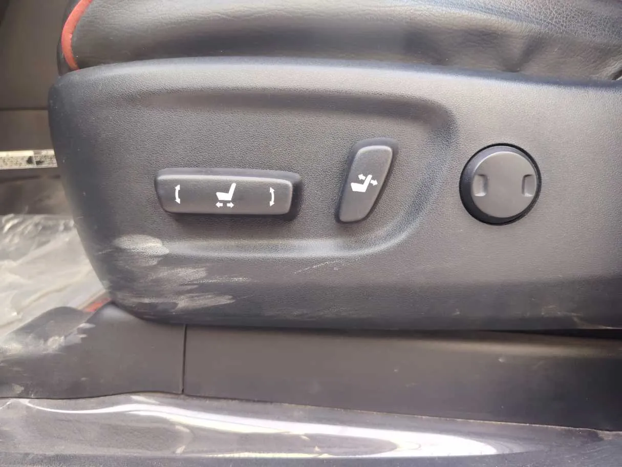 Car image 31