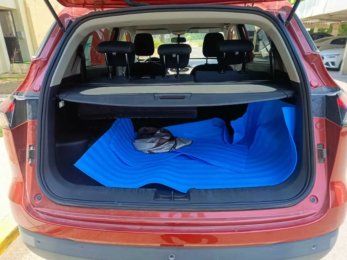 Car image 27