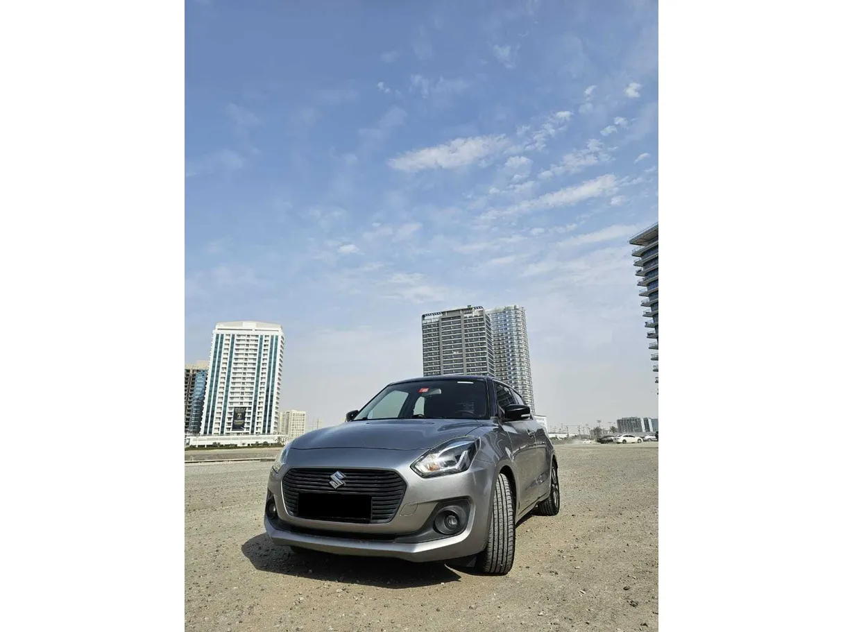 Car image 5