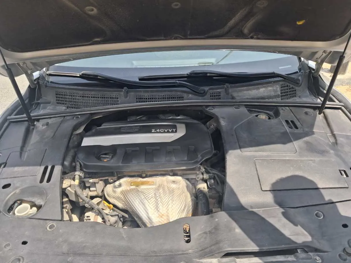 Car image 19
