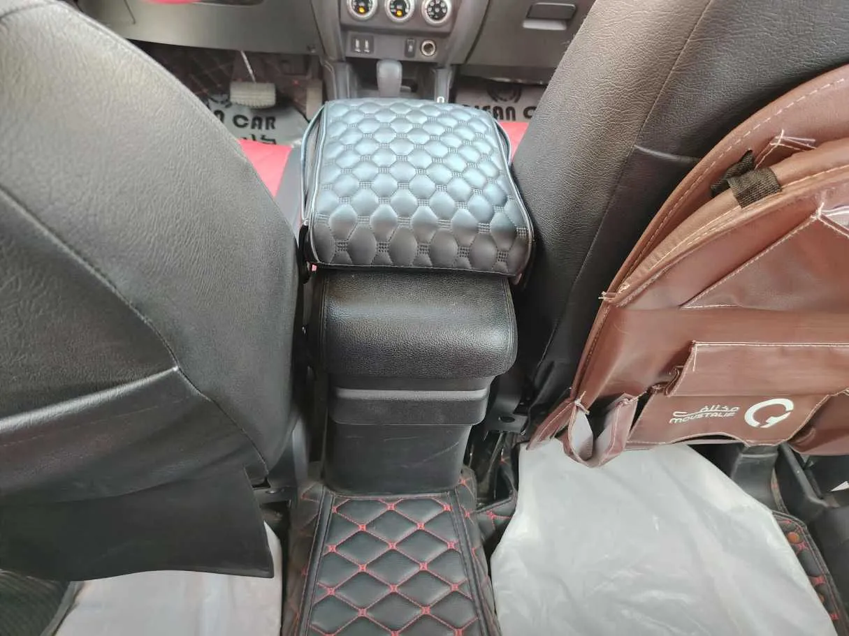 Car image 37