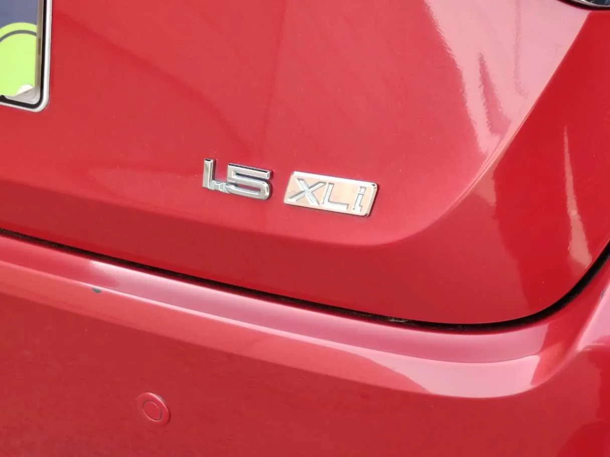 Car image 29